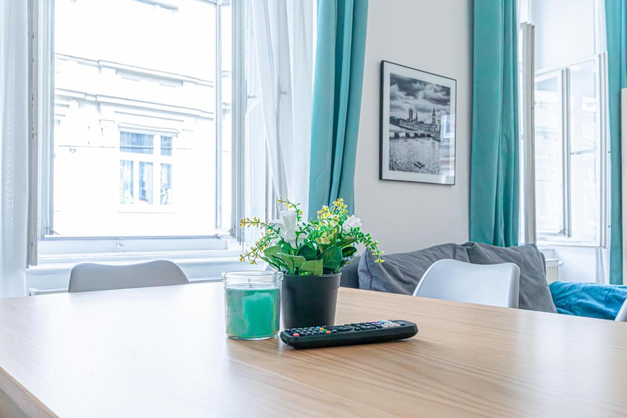 Superior 2Br Apartment - Perfect For Longstays Vienna Esterno foto